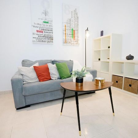 For You Rentals Apartamento Temporal Con Encanto En Malasana Min24 Madrid Esterno foto