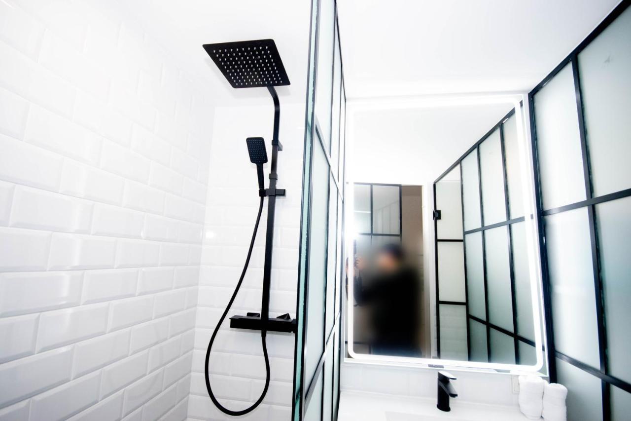 For You Rentals Apartamento Temporal Con Encanto En Malasana Min24 Madrid Esterno foto