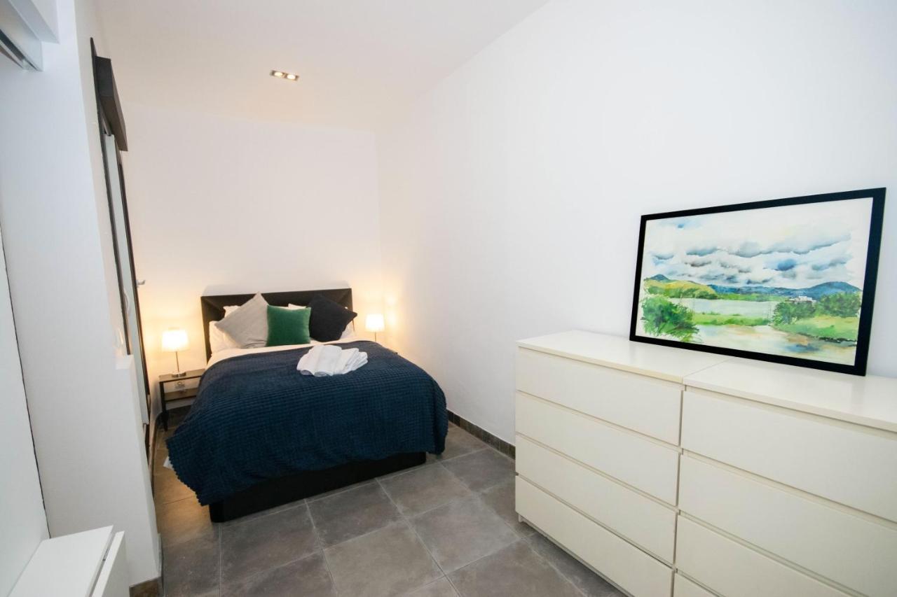 For You Rentals Apartamento Temporal Con Encanto En Malasana Min24 Madrid Esterno foto