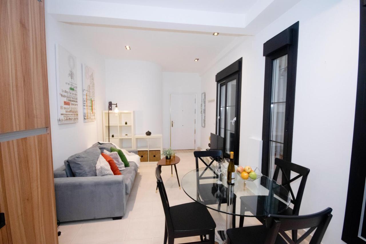 For You Rentals Apartamento Temporal Con Encanto En Malasana Min24 Madrid Esterno foto