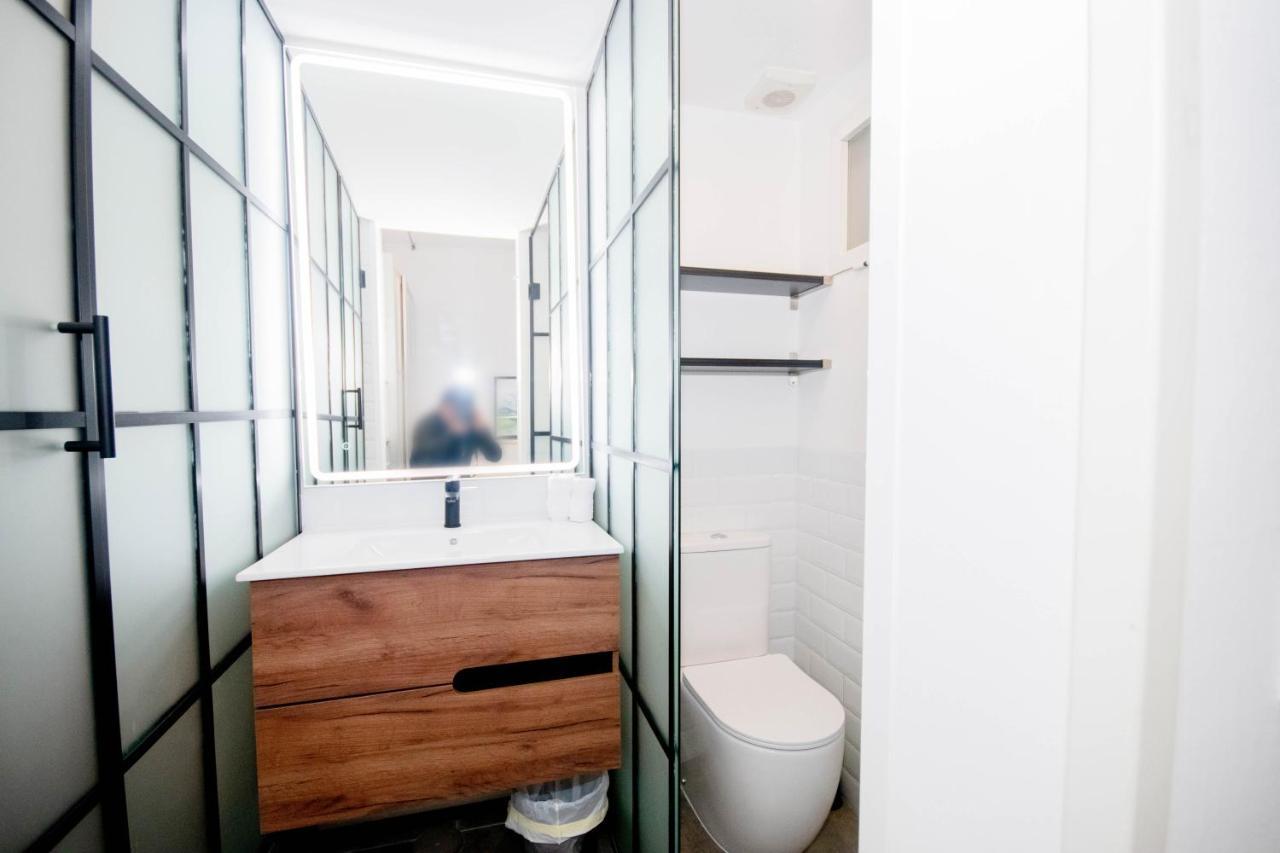 For You Rentals Apartamento Temporal Con Encanto En Malasana Min24 Madrid Esterno foto