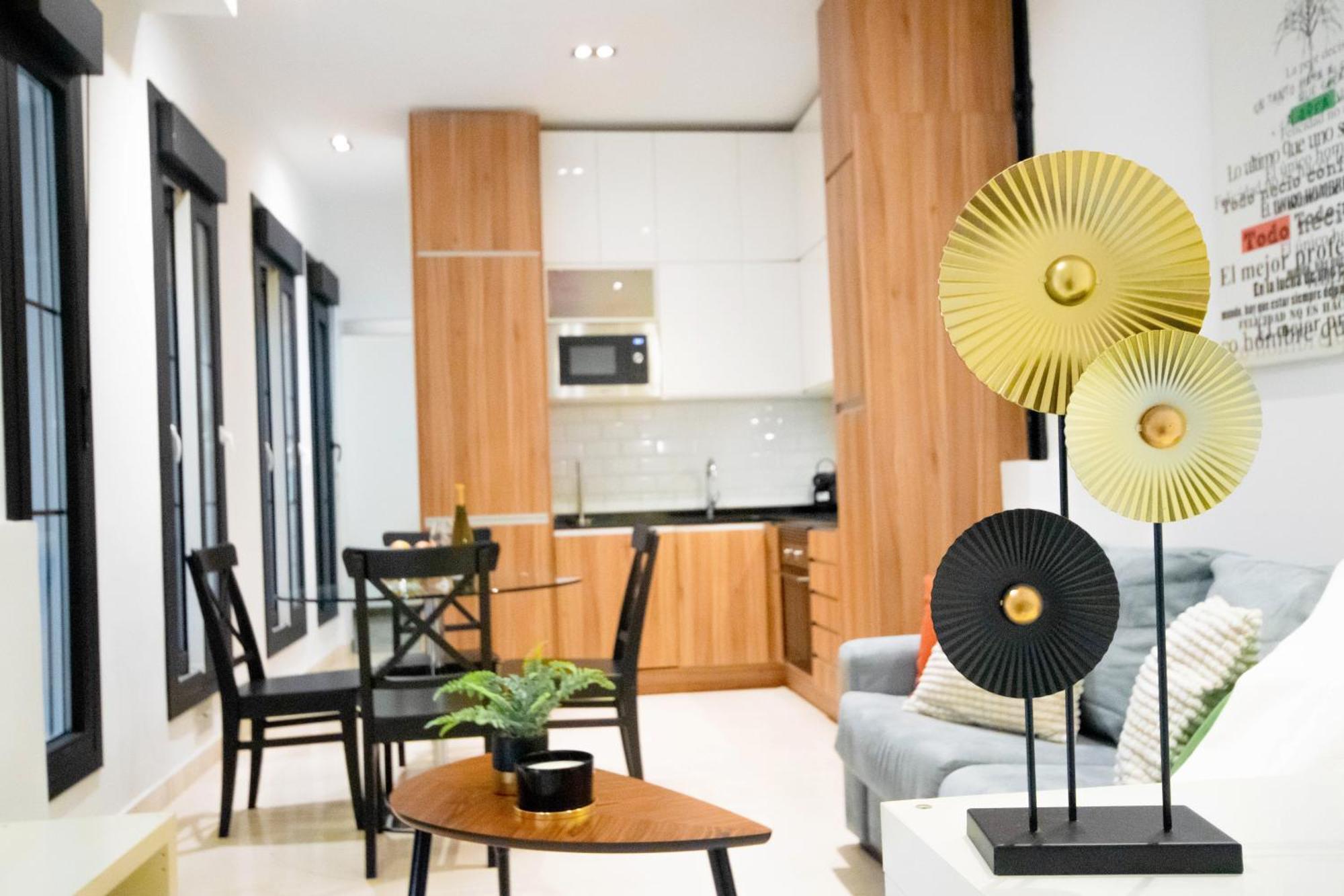 For You Rentals Apartamento Temporal Con Encanto En Malasana Min24 Madrid Esterno foto
