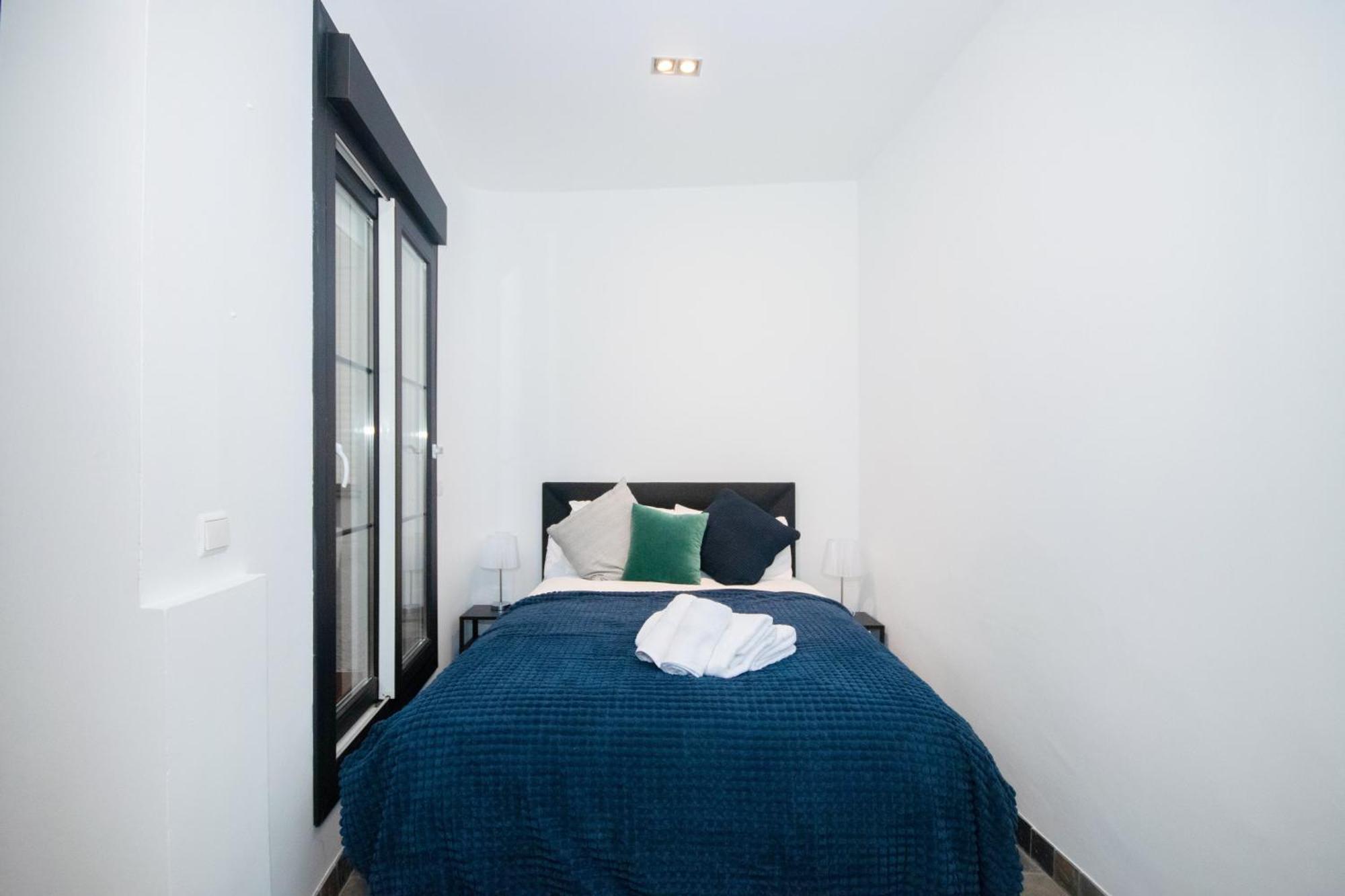 For You Rentals Apartamento Temporal Con Encanto En Malasana Min24 Madrid Esterno foto