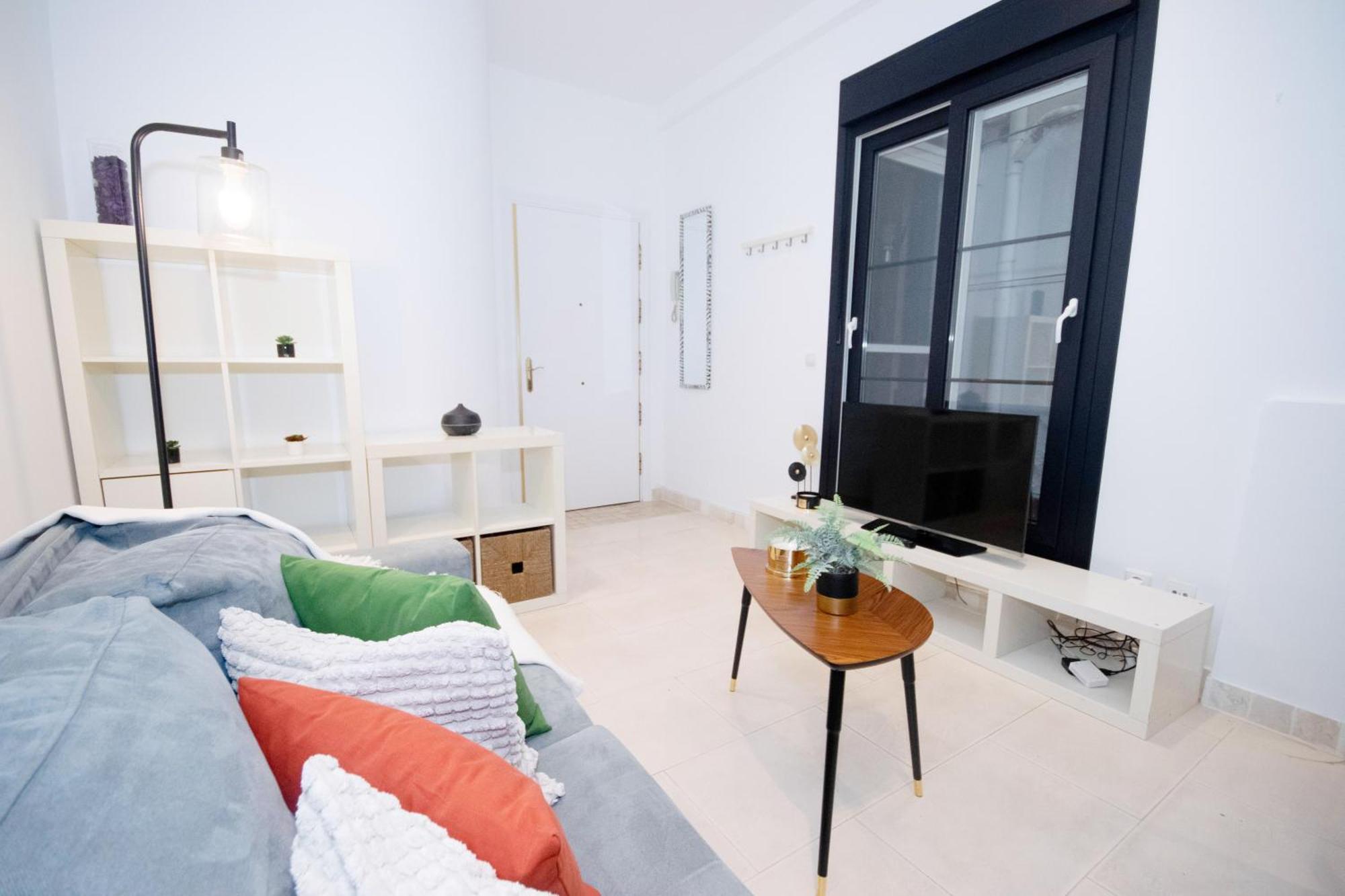 For You Rentals Apartamento Temporal Con Encanto En Malasana Min24 Madrid Esterno foto