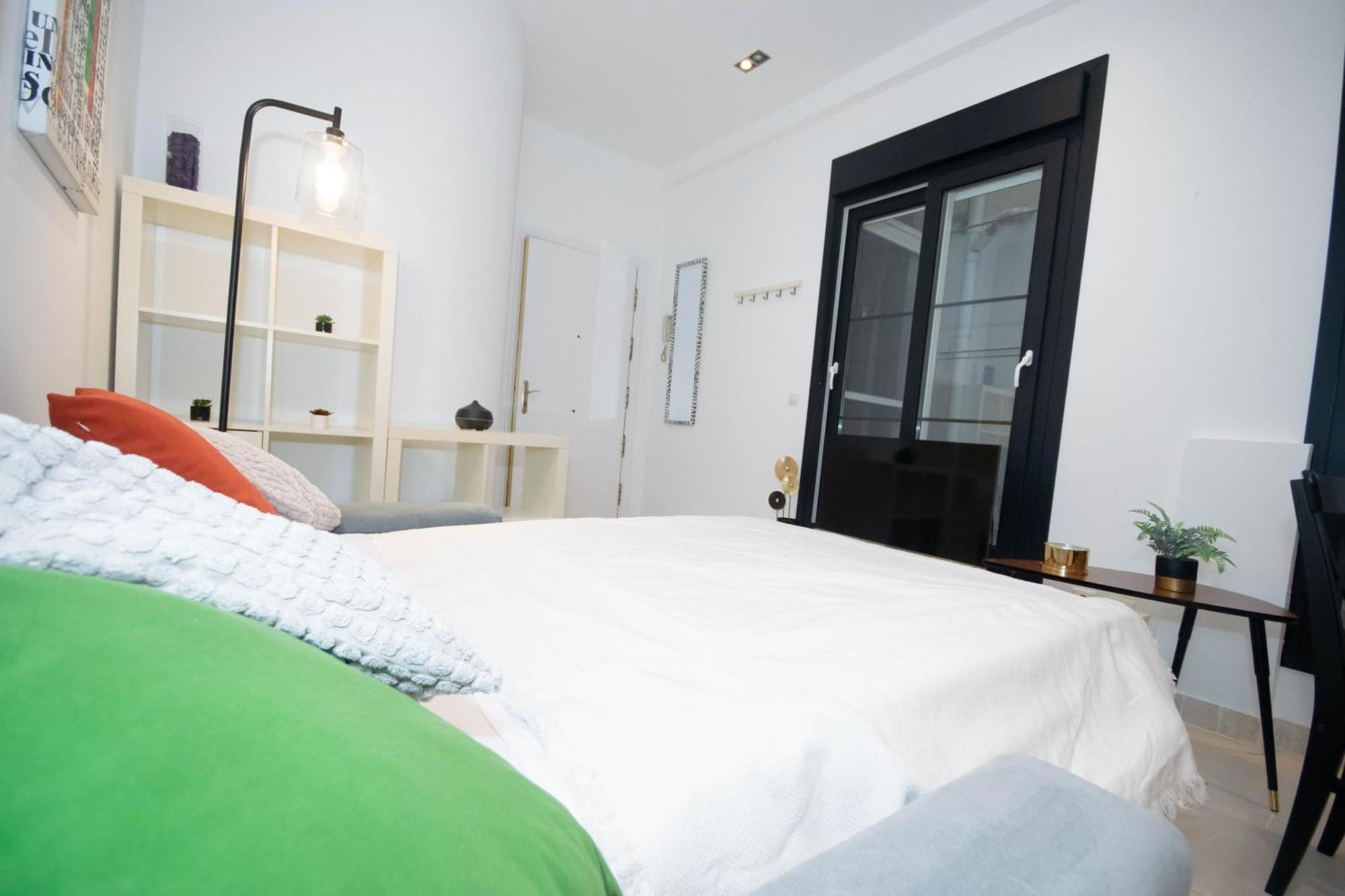 For You Rentals Apartamento Temporal Con Encanto En Malasana Min24 Madrid Esterno foto